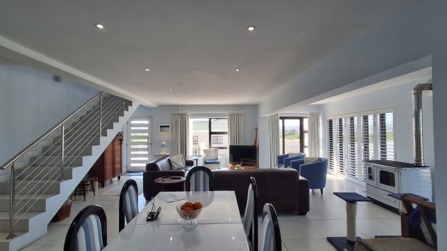 3 Bedroom Property for Sale in Stilbaai Wes Western Cape